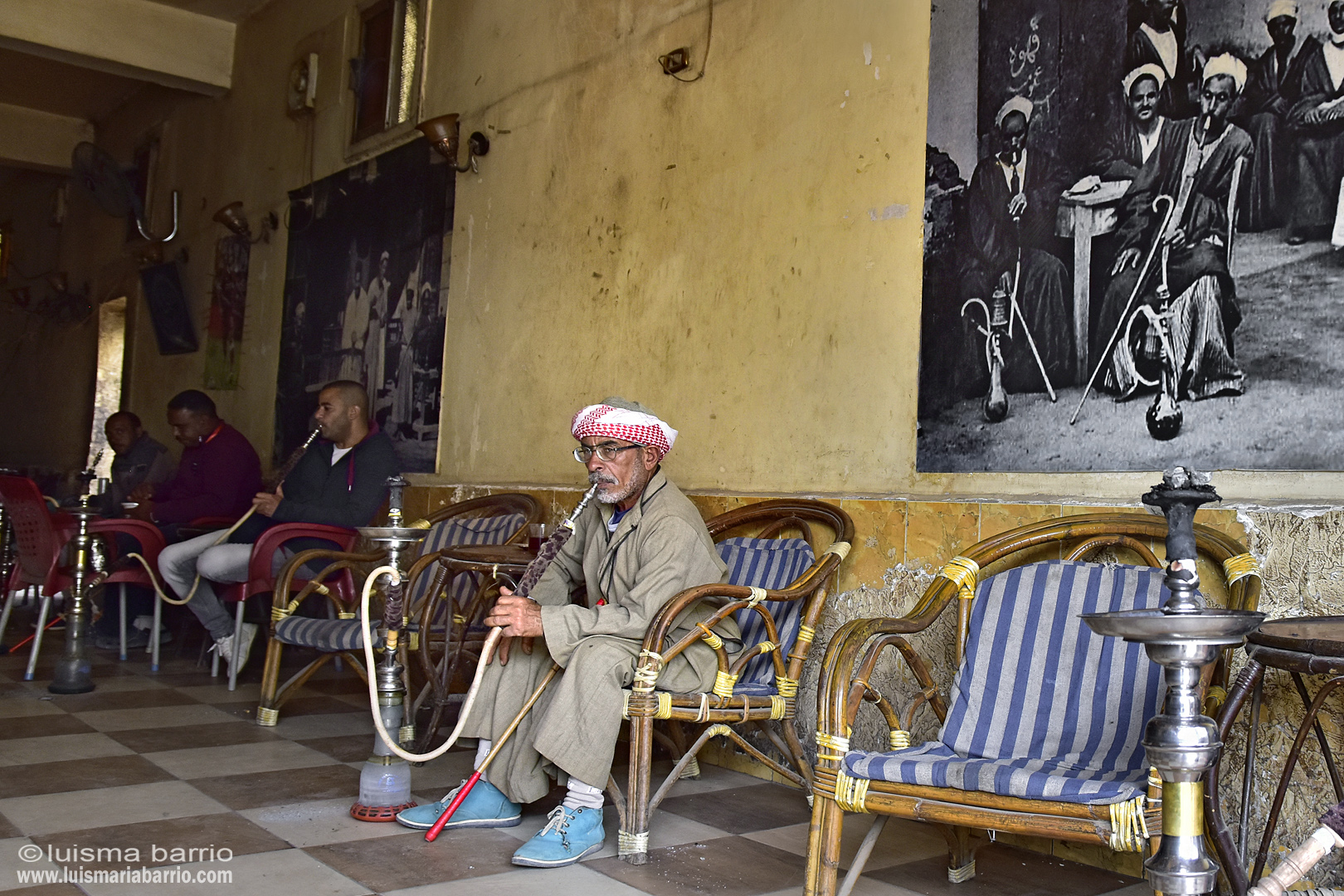 el cairo egypt smoke shisha