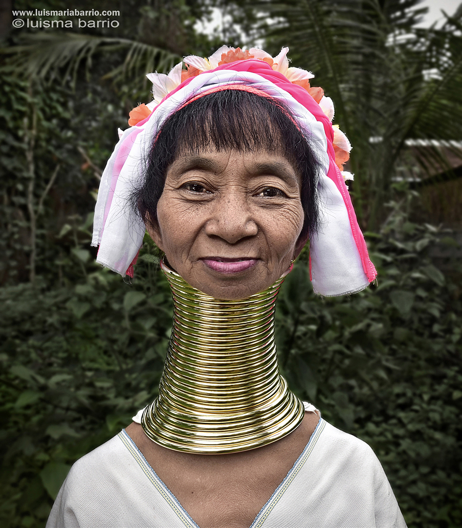 kayan karen woman thailand