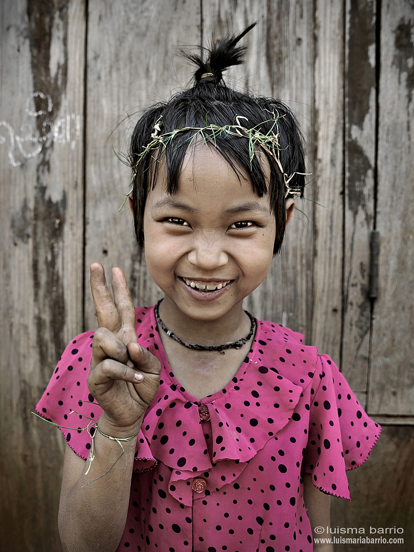 niña vietnam victoria