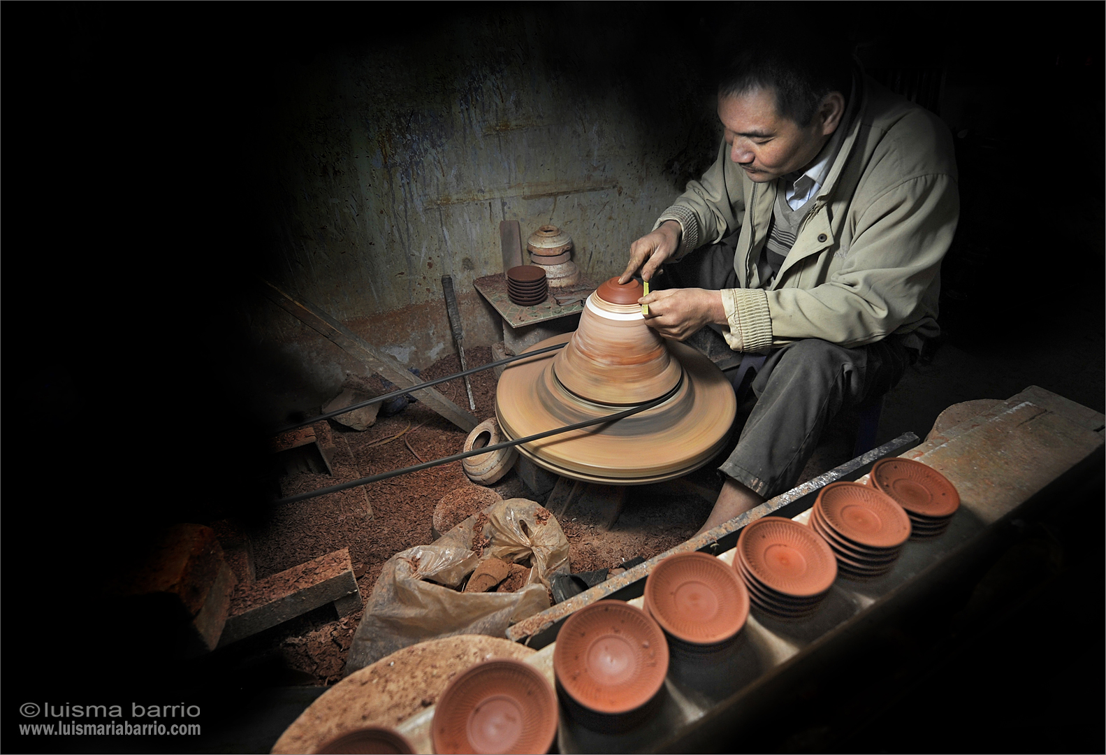pottery man vietnam